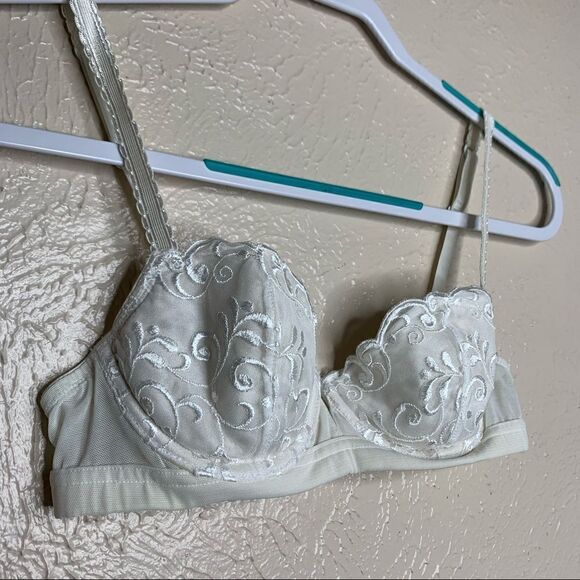 VS vintage mesh embroidered bra ivory - Picture 2 of 4